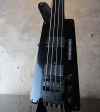 Steinberger L-2 UF / 1982 / Fretless