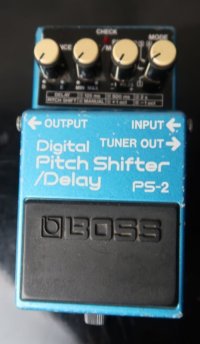 BOSS Digital Pitch Shifter/ Delay PS-2