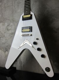 DEAN V 79 Classic White 