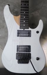 期間限定大特価 10/30(水)21:00迄. Washburn N4 Nuno Bettencourt White Prototype / Black Hardware