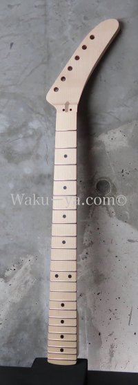 MusiKraft /  BANANA Neck Custom Build   　　(3)