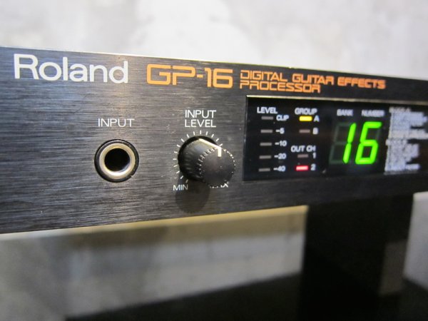 Roland GP-16 Digital Guitar Effects Processor - 和久屋<Wakuya>