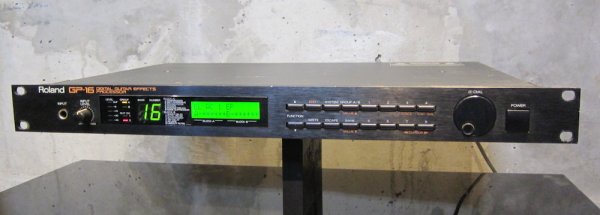 画像1: Roland GP-16 Digital Guitar Effects Processor   (1)