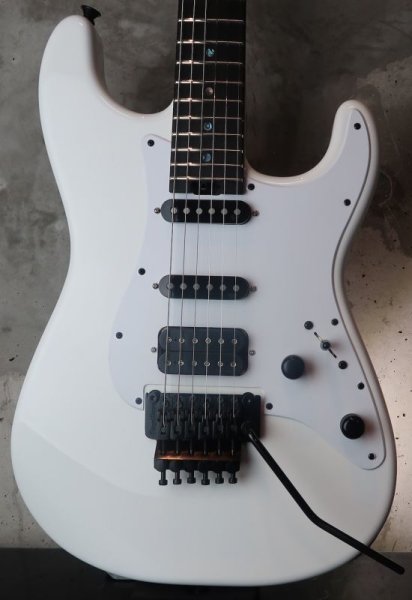 画像1: Jackson Custom Shop Adrian Smith sig San Dimas EB / Snow White (1)