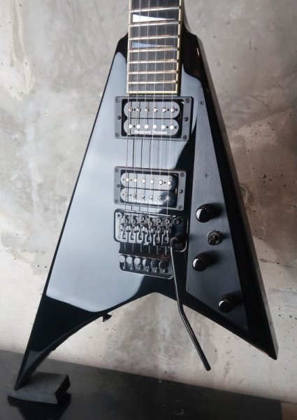 画像1: Jackson USA Custom Shop RR1 V 24F RVSHD / Black (1)